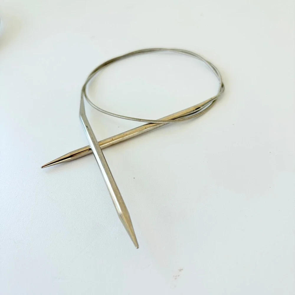 Unbranded vintage metal
